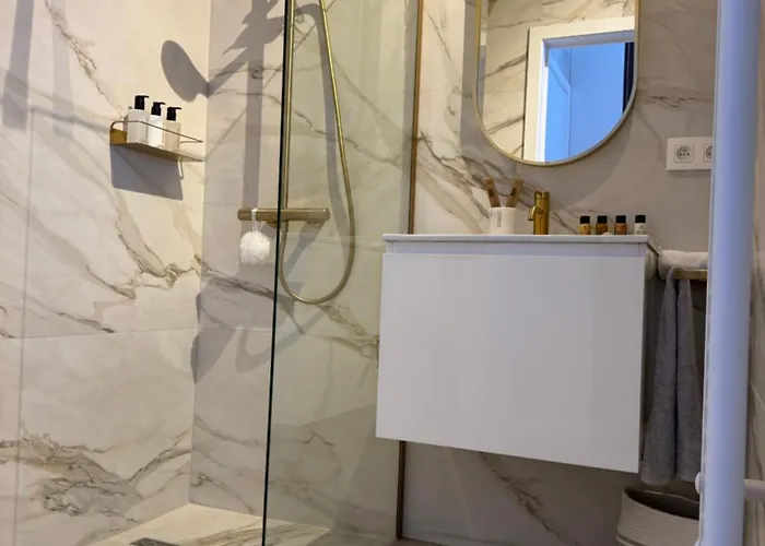 Nanostudio アパート *