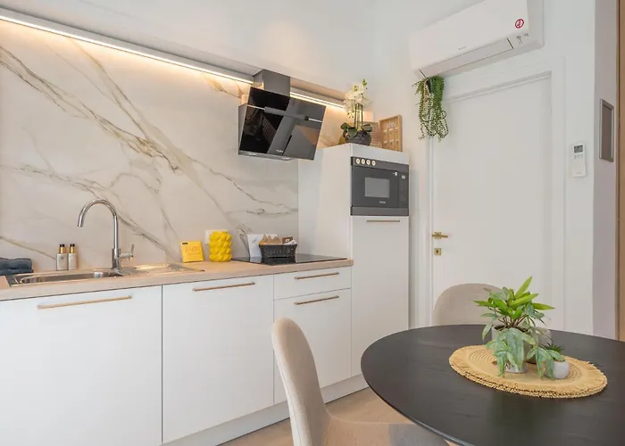 Nanostudio アパート *